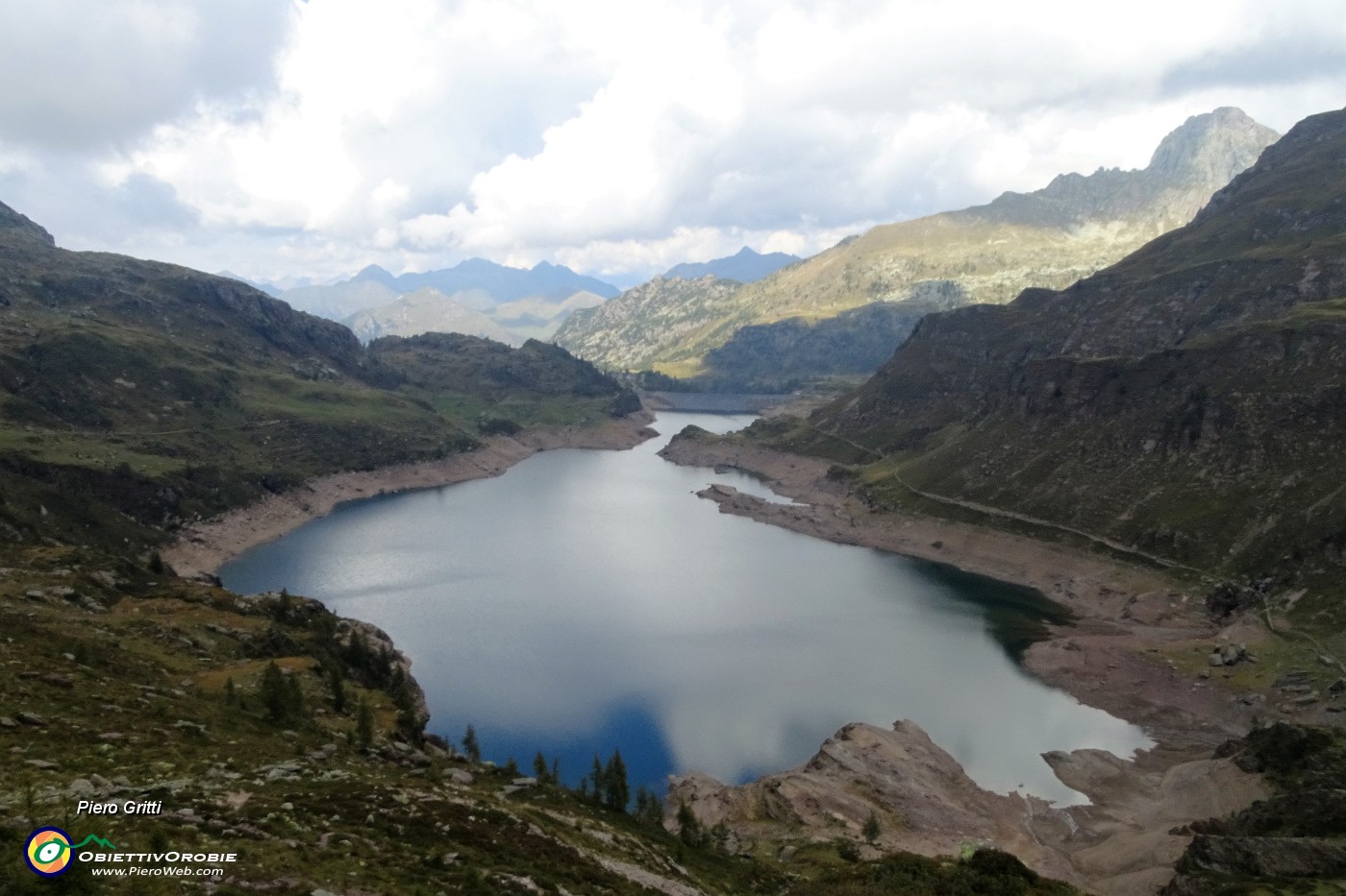 59 Dal Passo Laghi Gemelli scendo e faccio il giro dei laghi....JPG